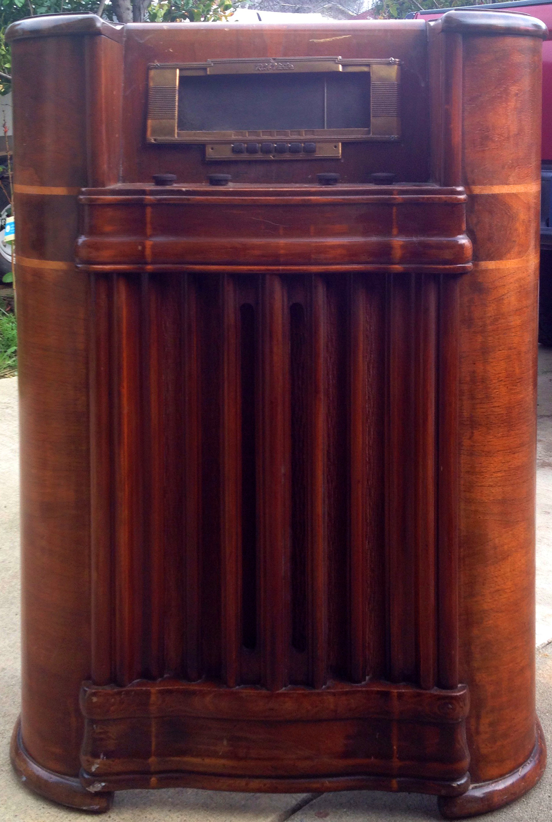 RCA 29K console radio